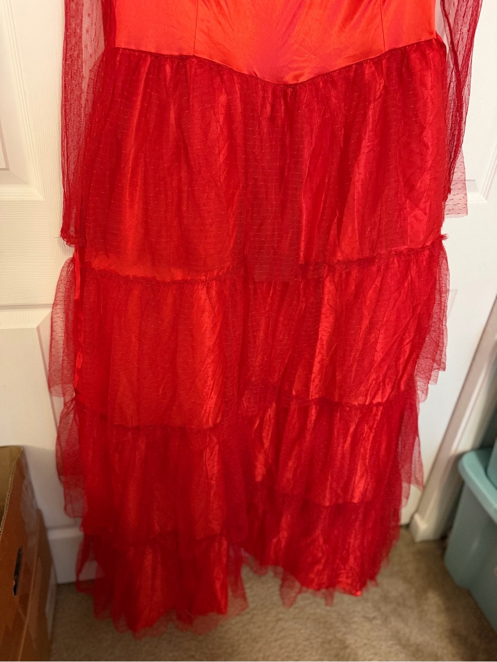 Beetlejuice Lydia Adult Red Wedding Dress Costume - Picture 7 of 13